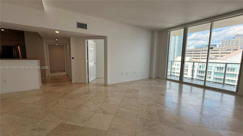 1155 Brickell Bay Dr, Miami FL 33131