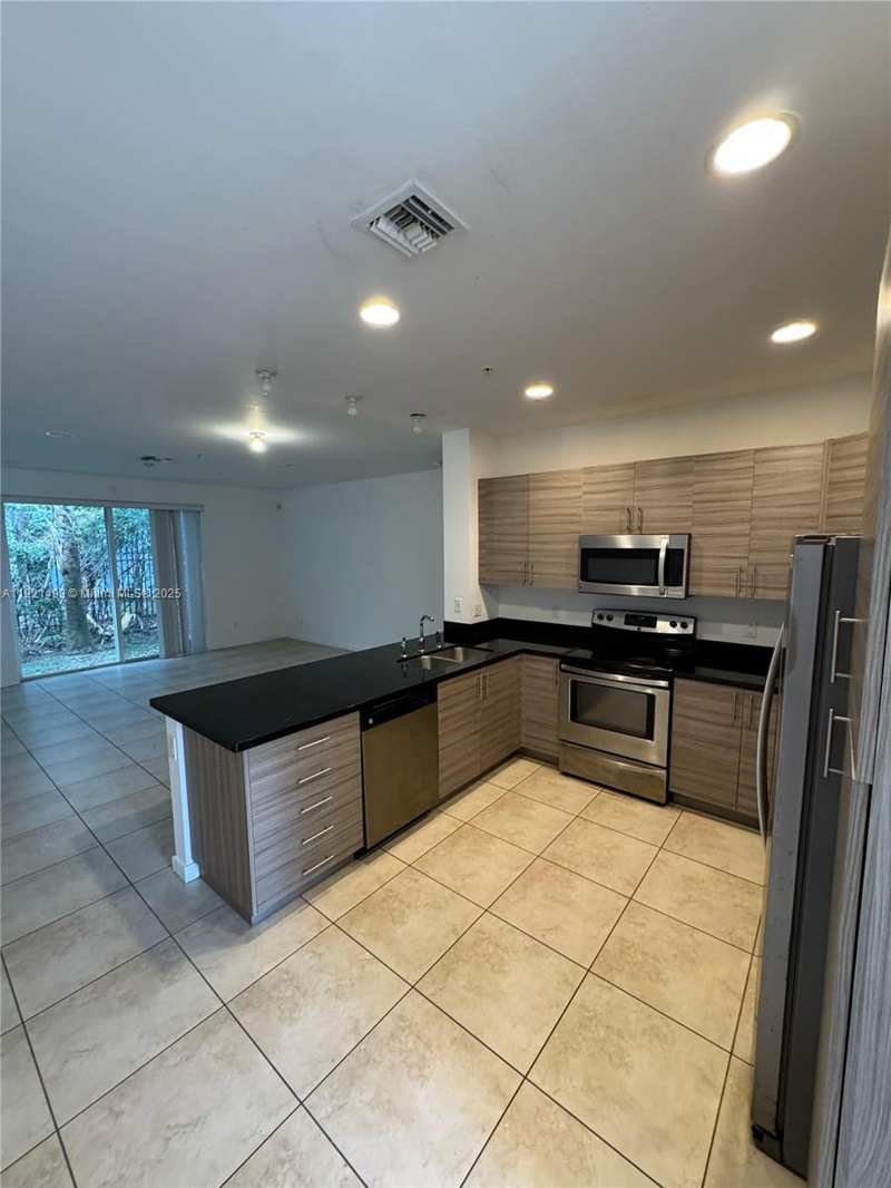 2664 SW 81st Ter # 2666, Miramar FL 33025