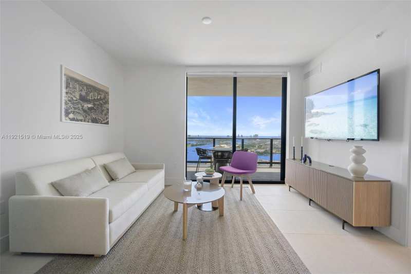 601 NE 1st Ave # 3316, Miami FL 33132