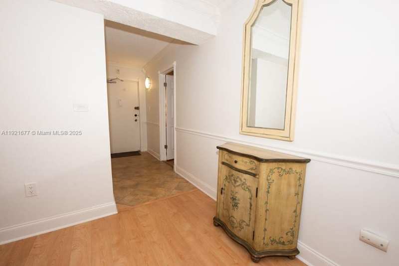 201 178th Dr # 323, Sunny Isles Beach FL 33160