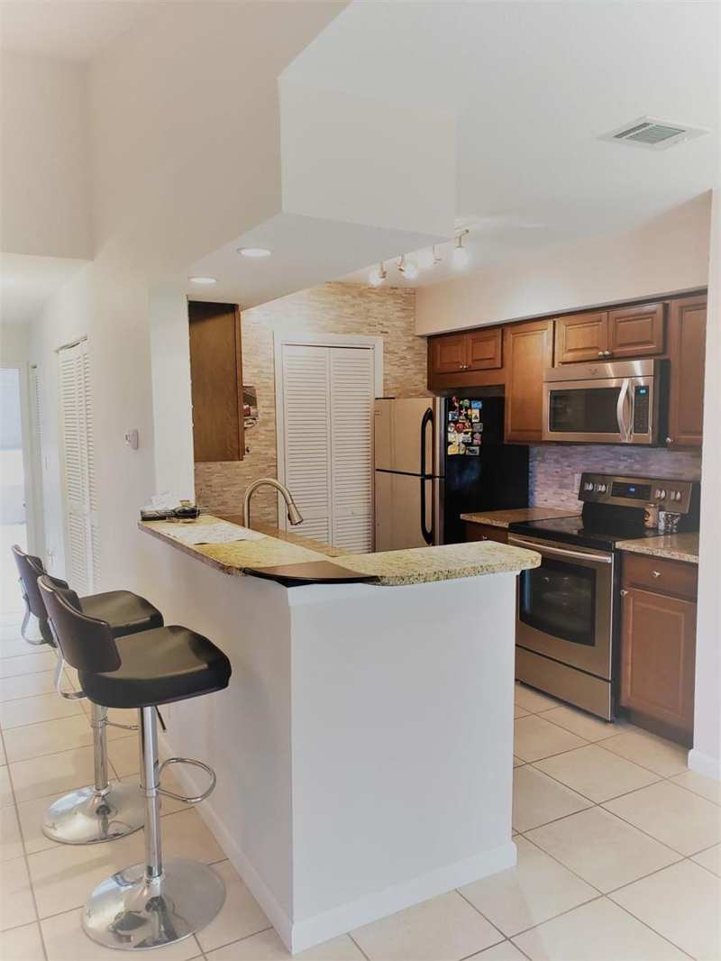 815 W Boynton Beach Boulevard # 204, Boynton Beach FL 33426