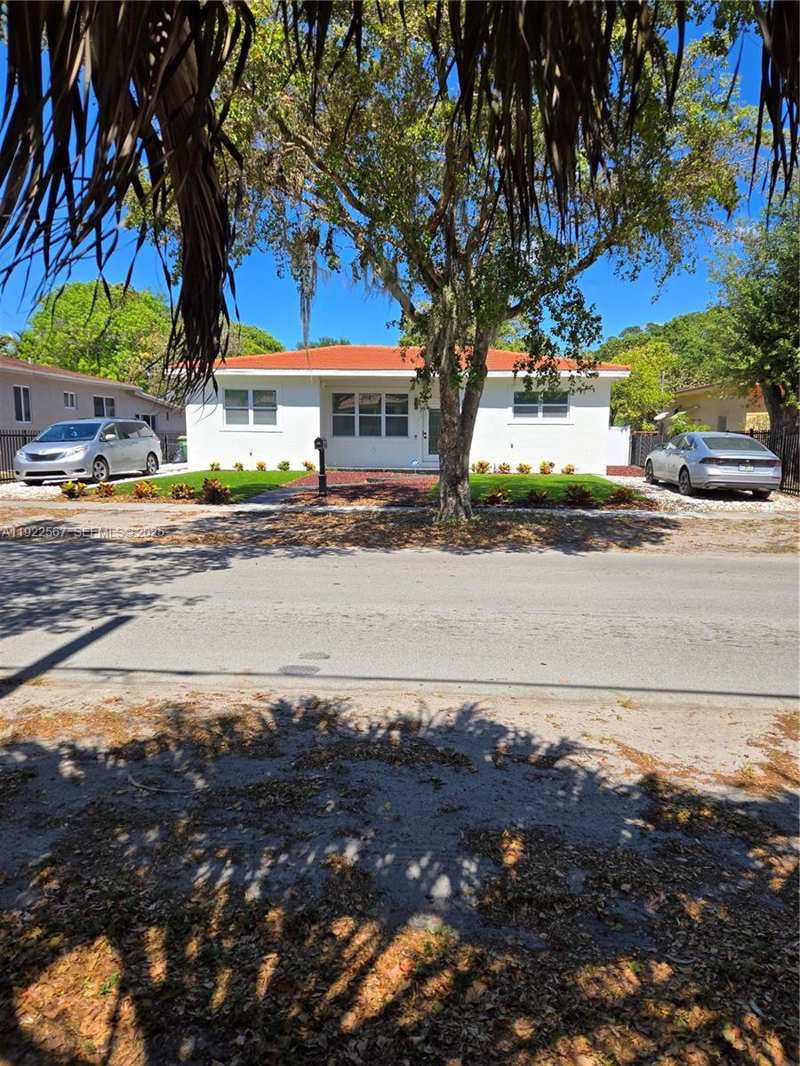987 NE 145 # A, North Miami FL 33161