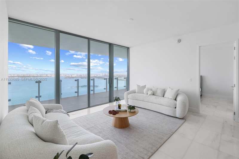 700 NE 26 Ter # 3602, Miami FL 33137