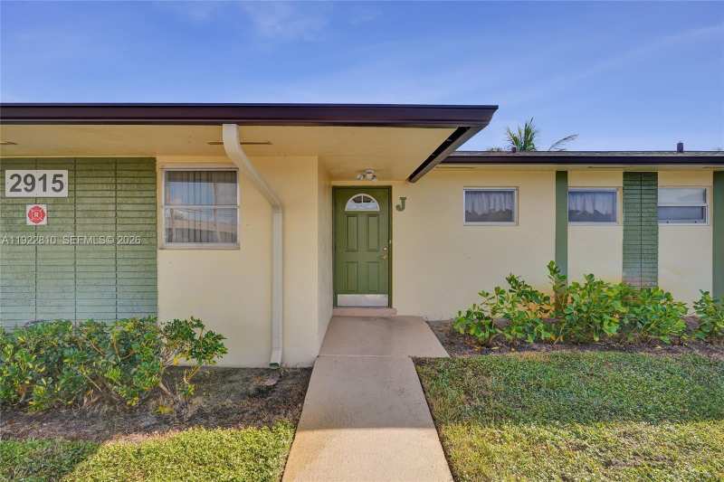2915 Crosley Dr W # J, West Palm Beach FL 33415