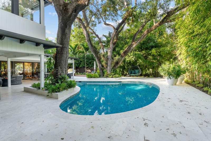 4095 Battersea Rd, Miami FL 33133