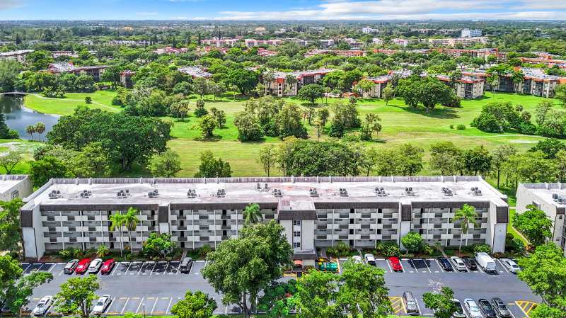 6080 NW 44th Street # 408, Lauderhill FL 33319