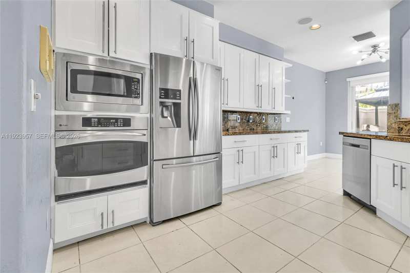 1547 Mariner Way, Hollywood FL 33019