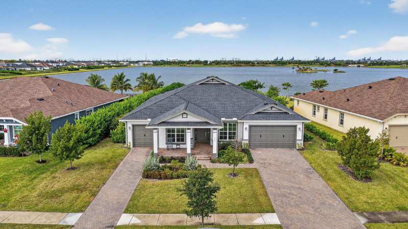 799 Hookline Circle, Loxahatchee FL 33470