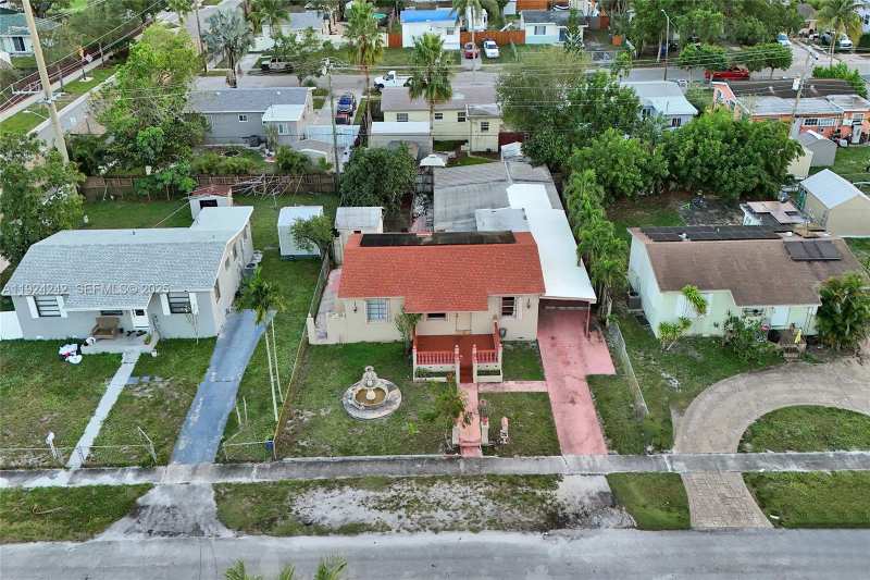 6404 Evans St, Hollywood FL 33024