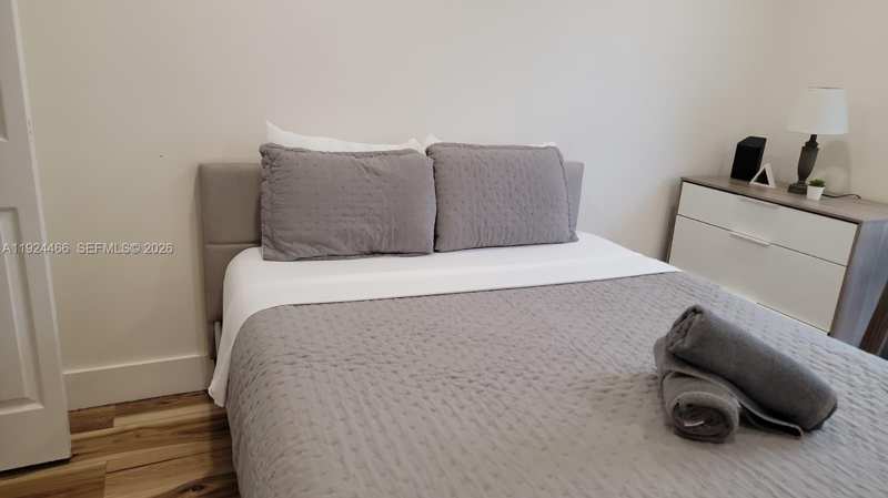 2820 SW 13th # 4, Miami FL 33145