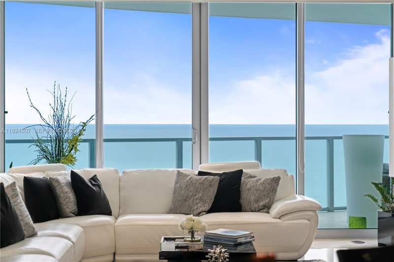 3101 S Ocean Dr # 2907, Hollywood FL 33019
