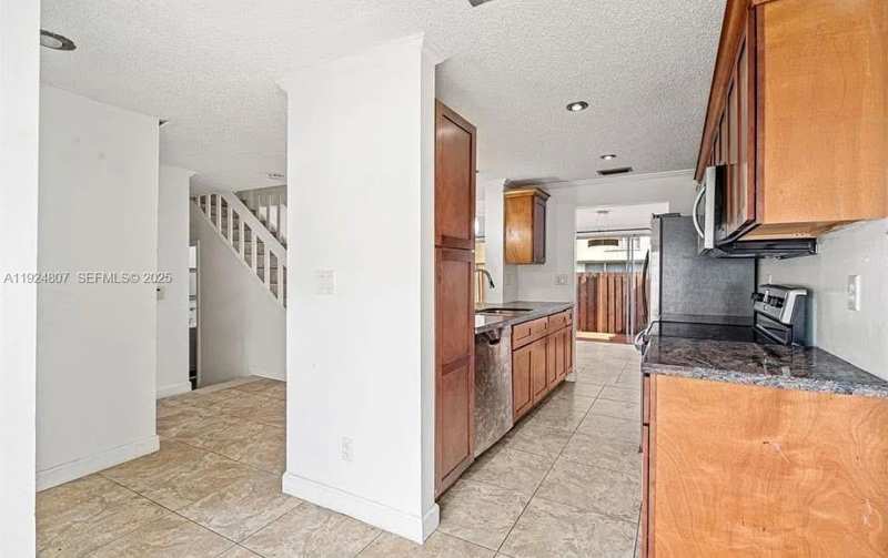 838 NW 82nd Ave # 2, Plantation FL 33324