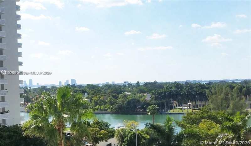 5555 Collins Ave # 7T, Miami Beach FL 33140