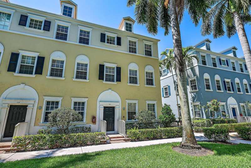 107 Pond Apple Lane # 105, Jupiter FL 33458