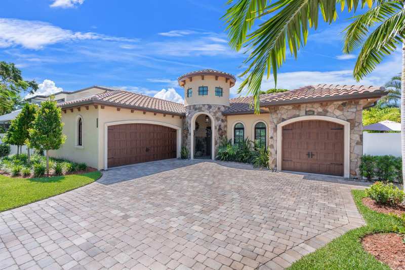 2500 NE 14th Street, Fort Lauderdale FL 33304
