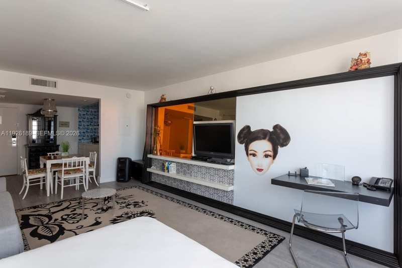 1100 West Ave # 1004, Miami Beach FL 33139