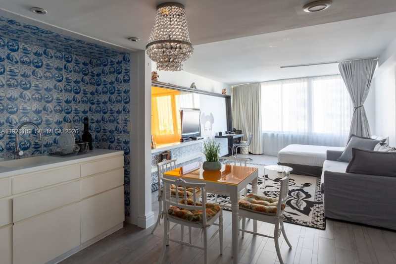 1100 West Ave # 1004, Miami Beach FL 33139