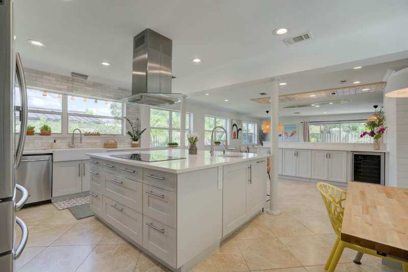 547 Marlin Road, North Palm Beach FL 33408