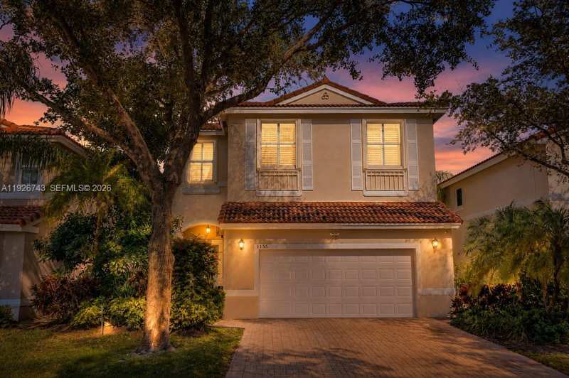 1135 Satinleaf St, Hollywood FL 33019