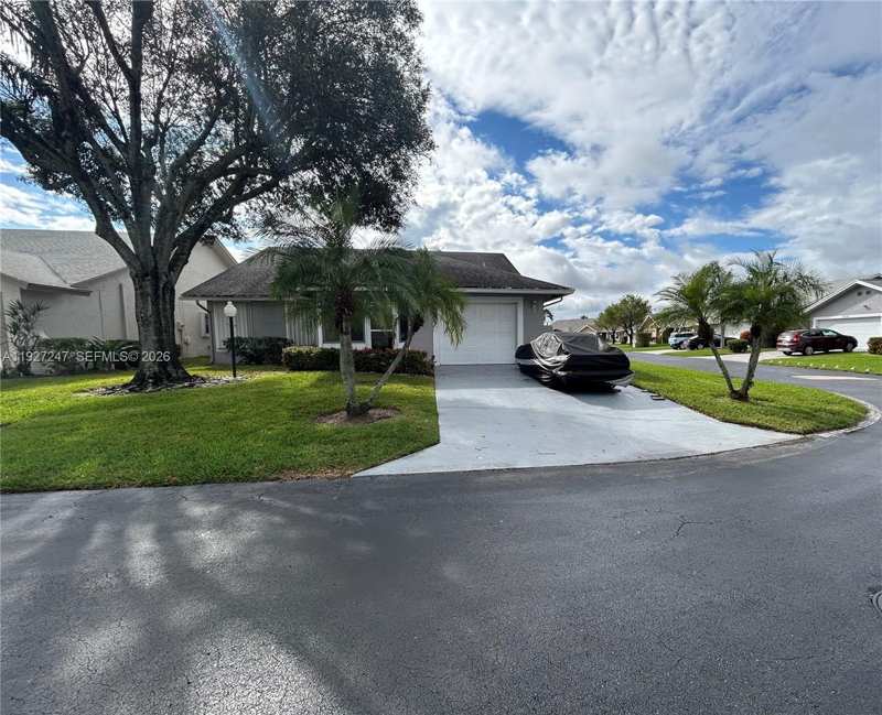 5275 Tiffany Anne Cir, West Palm Beach FL 33417