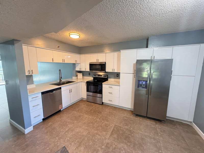 2202 S Cypress Bend Drive # 101, Pompano Beach FL 33069
