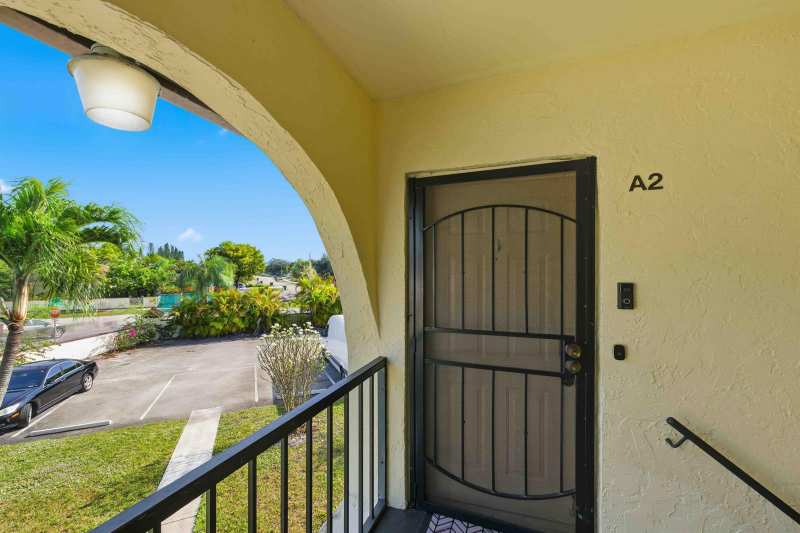3531 Tall Pine Way # 2, FL 33463