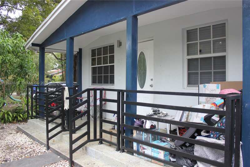 5575 NE 3rd Ave, Miami FL 33137