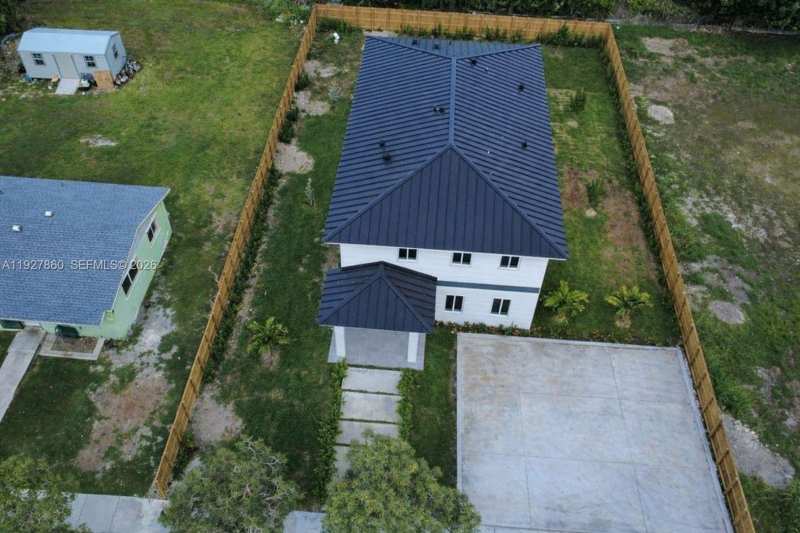 722 NW 6 CT # 722, Florida City FL 33034