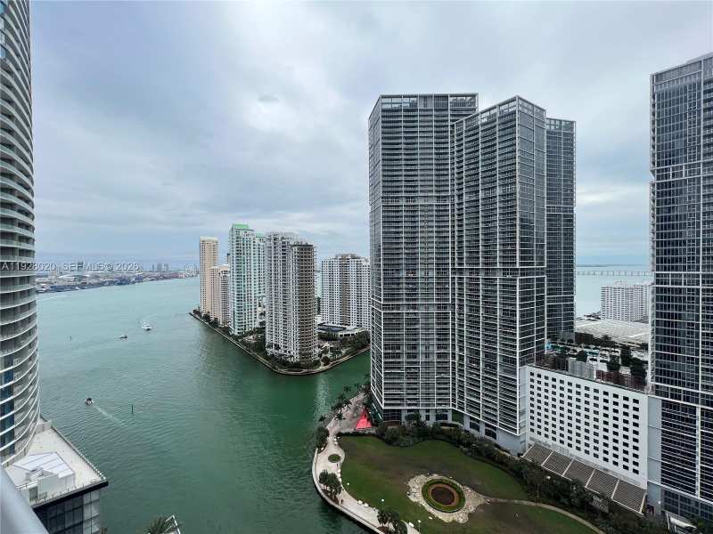 200 Biscayne Boulevard Way # 3106, Miami FL 33131