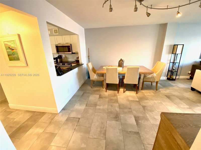 400 Golden Isles Dr # 6, Hallandale Beach FL 33009