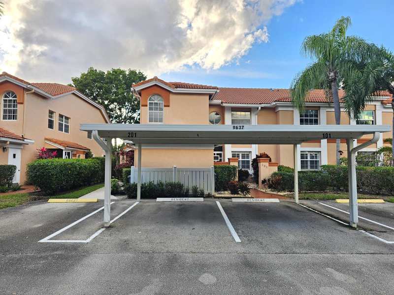 9637 Shadybrook Drive # 201, Boynton Beach FL 33437