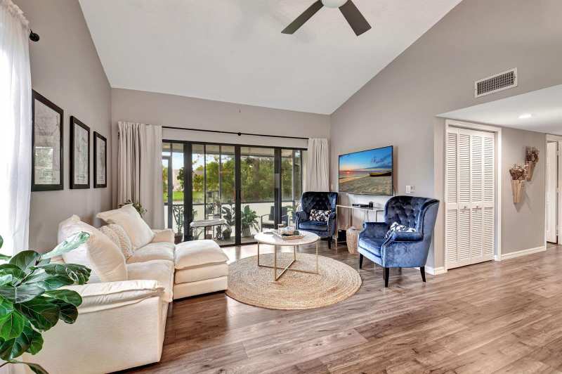 22 Via De Casas Sur # 101, Boynton Beach FL 33426