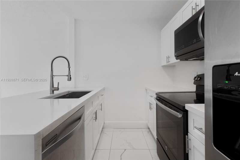 6580 W 27th Ct # 21, Hialeah FL 33016