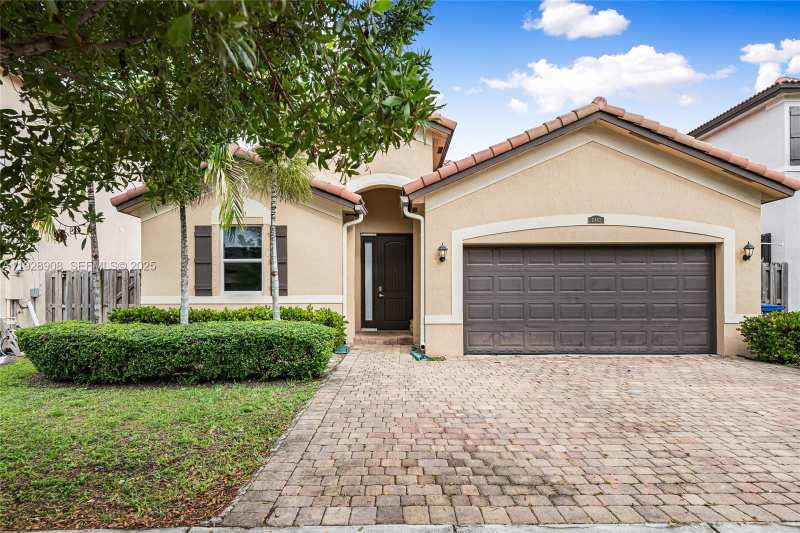 11863 SW 253rd Ter, Homestead FL 33032
