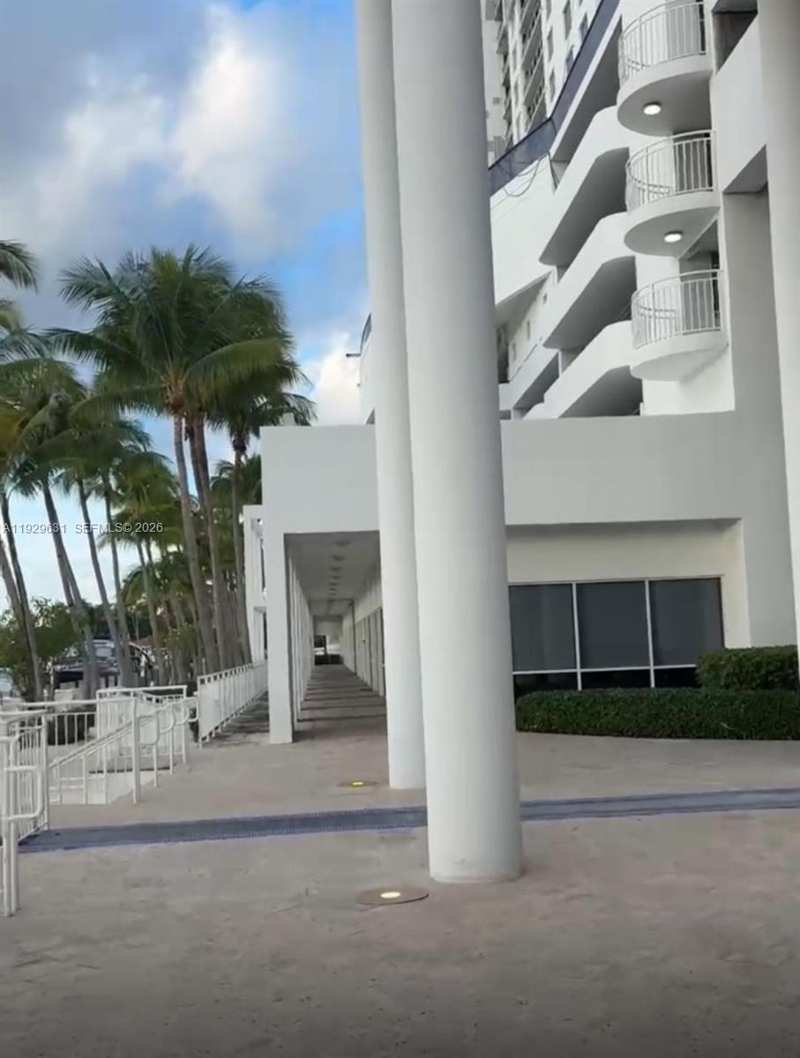 1800 Sunset Harbour Dr, Miami Beach FL 33139