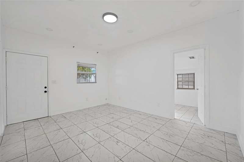 1114 NW 39th Street, Miami FL 33127