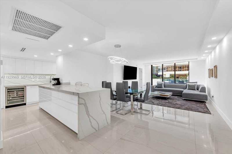 9801 Collins Ave # 5U, Bal Harbour FL 33154