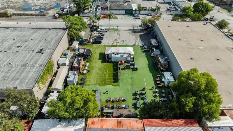 7070 NW 84th Ave, Medley FL 33166