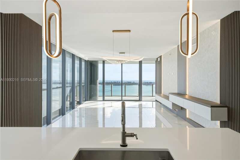 700 NE 24TH ST # 4801, Miami FL 33137