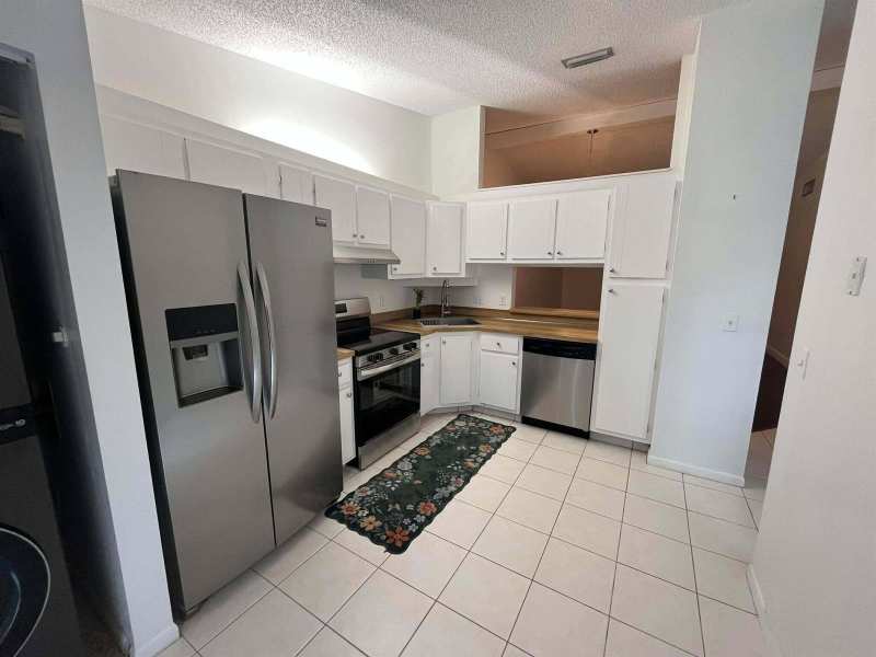 4863 Sable Pine Circle # D, West Palm Beach FL 33417