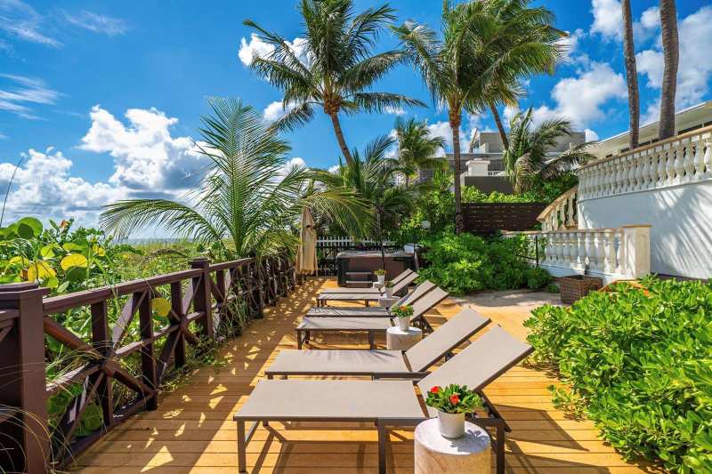 2760 N Atlantic Boulevard, Fort Lauderdale FL 33308