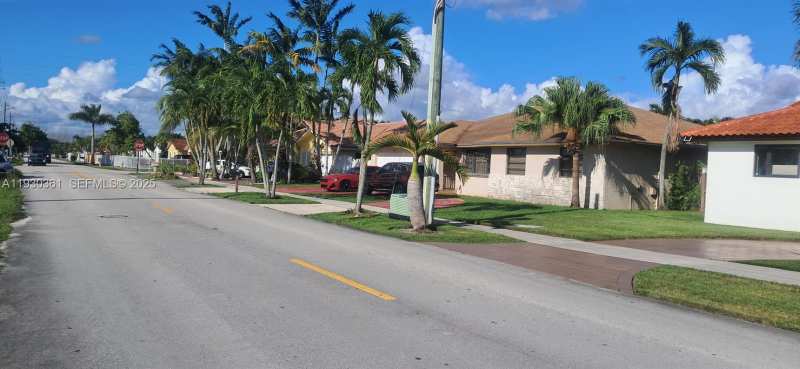 1417 SW 139 AVE, Miami FL 33184