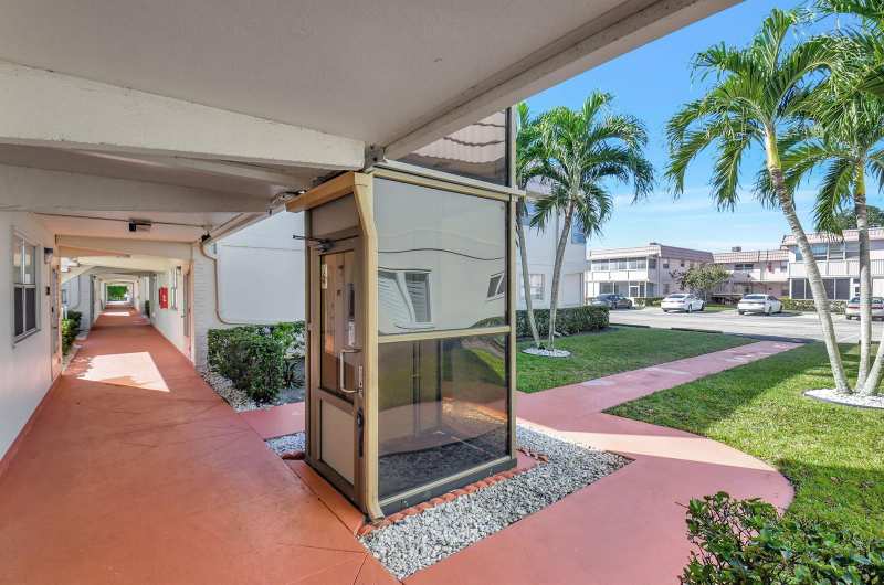 325 Saxony G, Delray Beach FL 33446