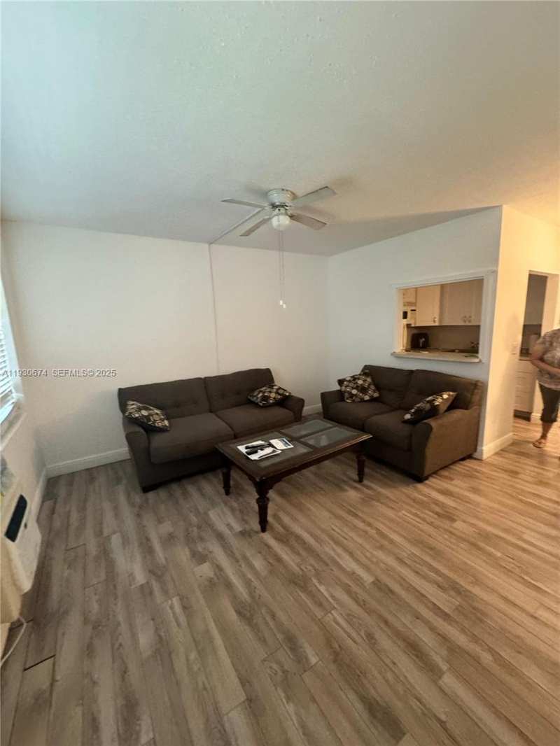 118 E Salisbury E # 118, West Palm Beach FL 33417