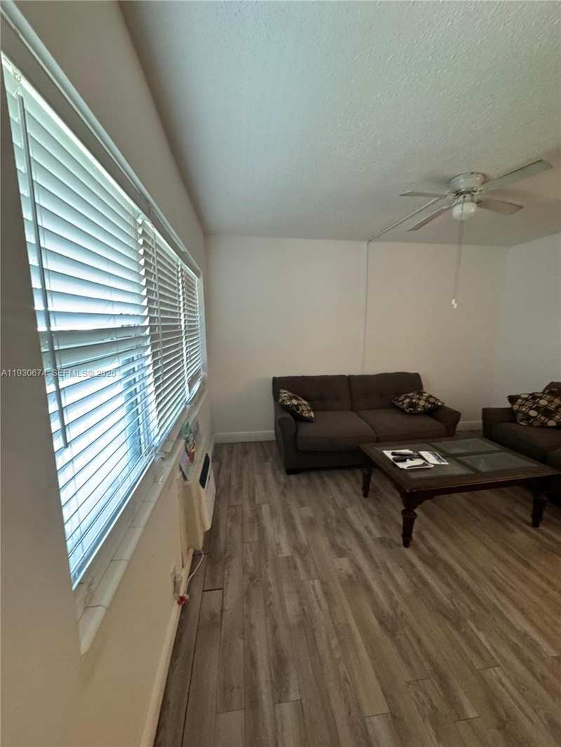118 E Salisbury E # 118, West Palm Beach FL 33417