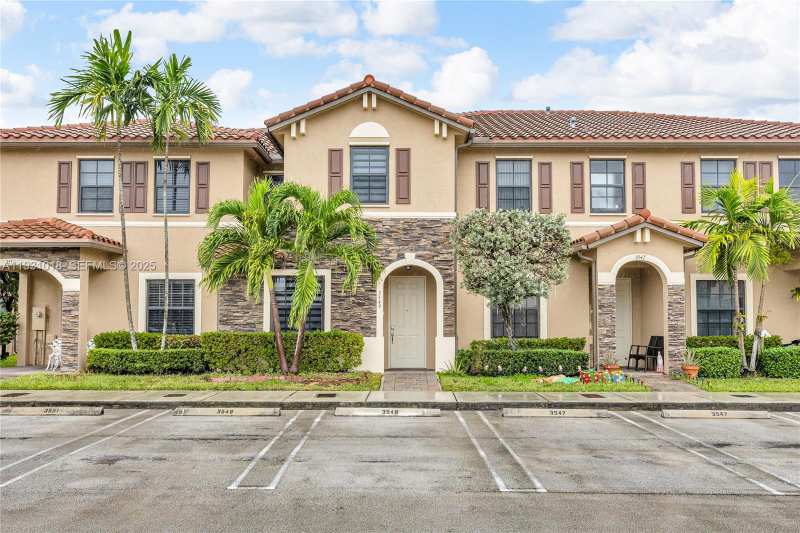 3549 W 89th Pl # 3549, Hialeah FL 33018
