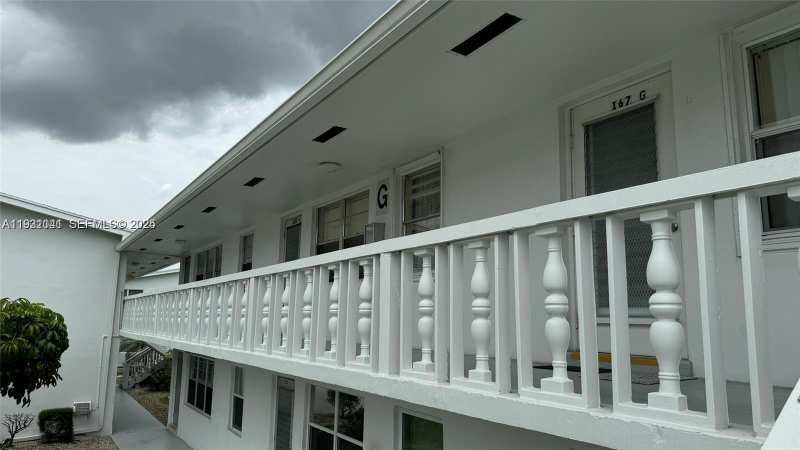 163 Coventry G # 163, West Palm Beach FL 33417