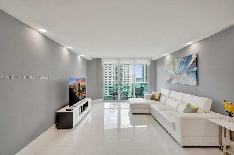 19380 Collins Ave # 1104, Sunny Isles Beach FL 33160