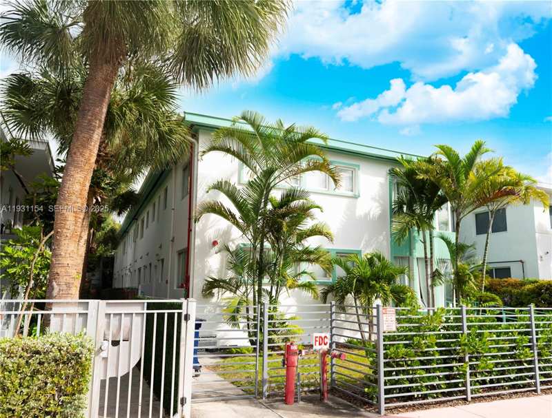 1321 15th St, Miami Beach FL 33139