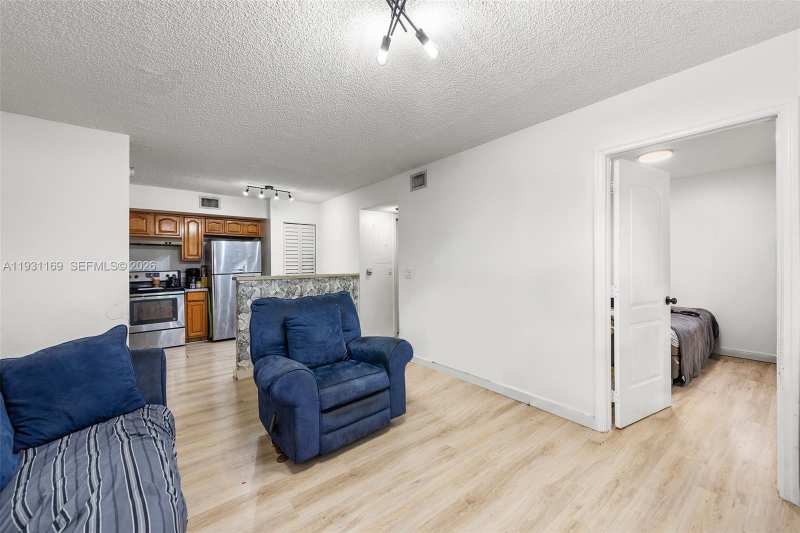 3700 N 56th Ave # 1012, Hollywood FL 33021